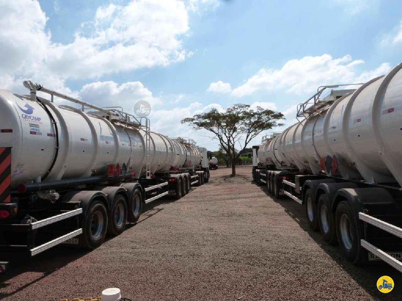 CARRETA BITREM 9 EIXOS TANQUE AÇO Grycamp Transportes PONTA GROSSA PARANÁ PR